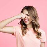 6 dicas para tirar cheiro de suor da roupa