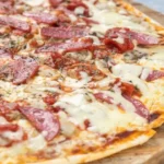 Como fazer uma pizza de calabresa de batata deliciosa