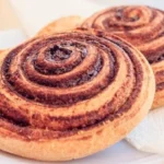 Como preparar deliciosos rolinhos de canela (cinnamon rolls)